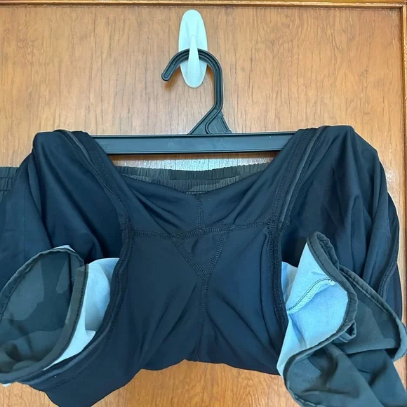 Albion Lunge women’s camo lined shorts size XL good condition - Picture 10 of 10